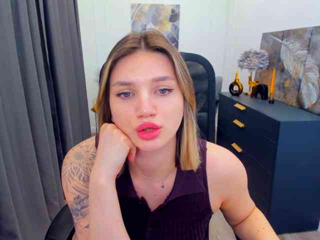 SelenaMoonlight webcam