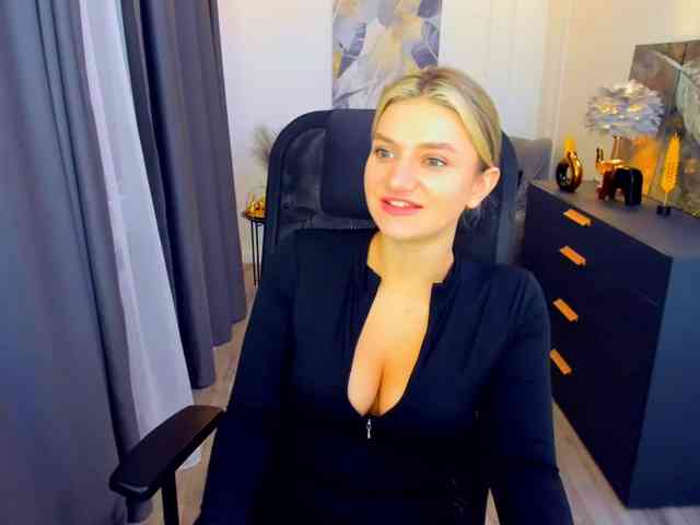 SelenaMoonlight webcam