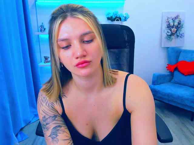 SelenaMoonlight webcam