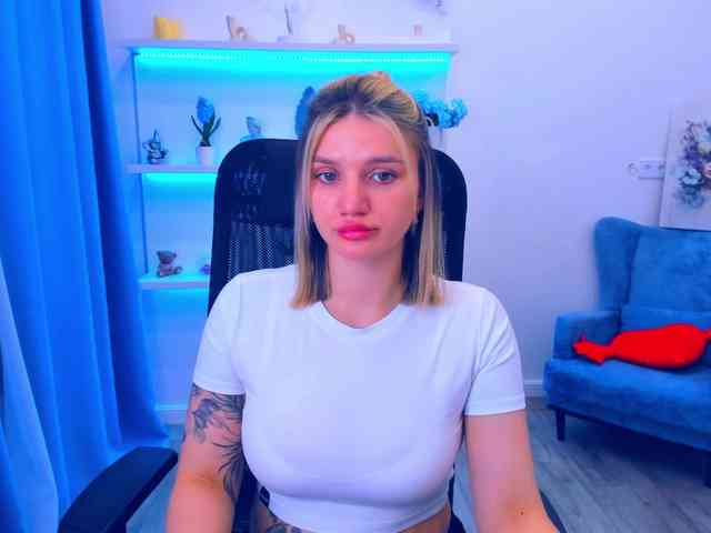 SelenaMoonlight webcam