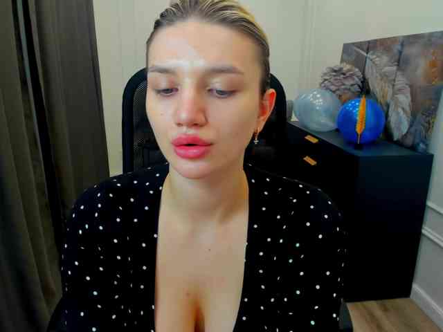 SelenaMoonlight webcam