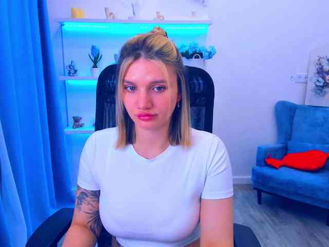 SelenaMoonlight webcam
