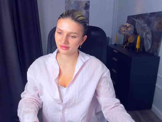 SelenaMoonlight webcam