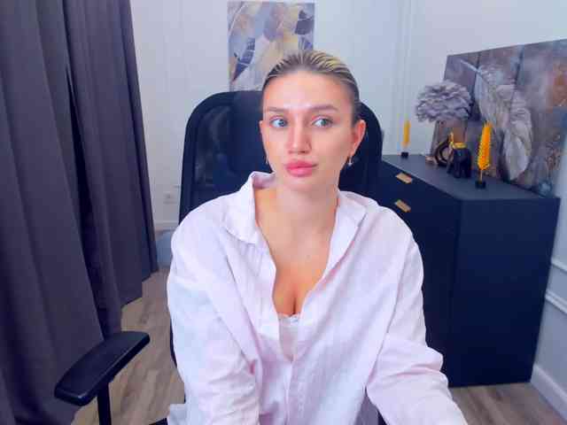 SelenaMoonlight webcam