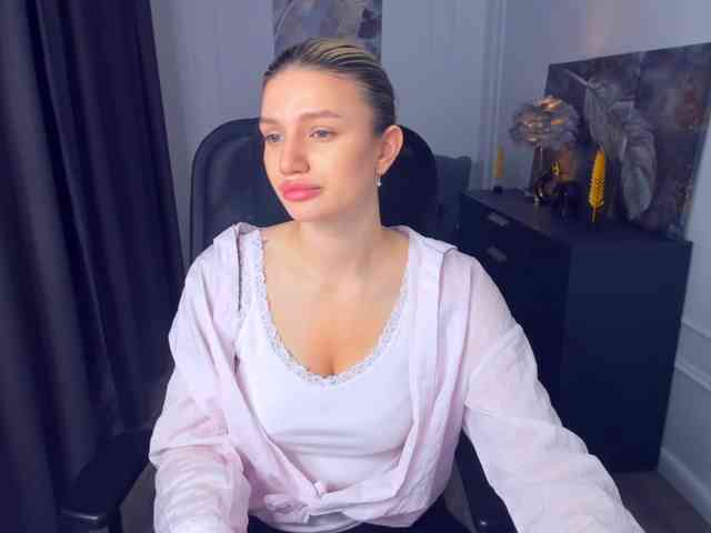 SelenaMoonlight webcam