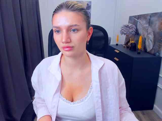 SelenaMoonlight webcam
