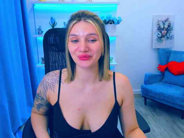 SelenaMoonlight webcam