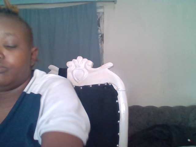 Amiramunch live cam on BongaCams