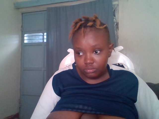 Amiramunch live cam on BongaCams