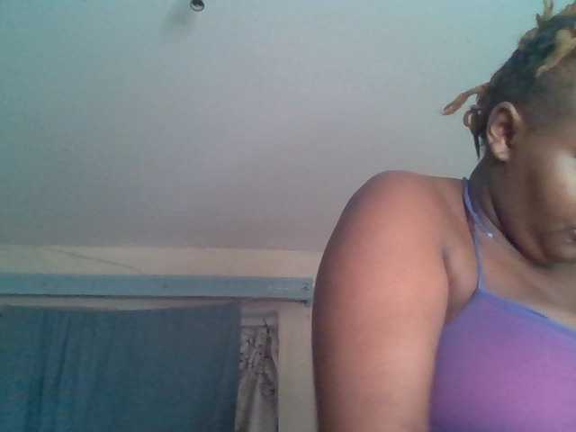 Amiramunch live cam on BongaCams