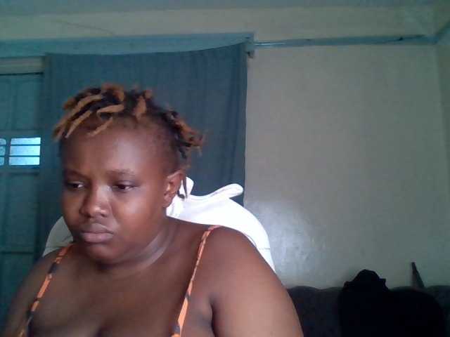 Amiramunch live cam on BongaCams