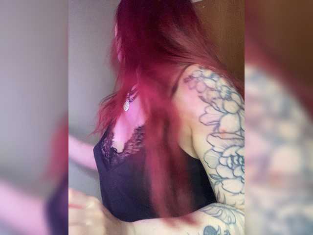 SelinaXylia live cam on BongaCams