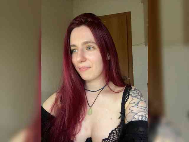 SelinaXylia webcam