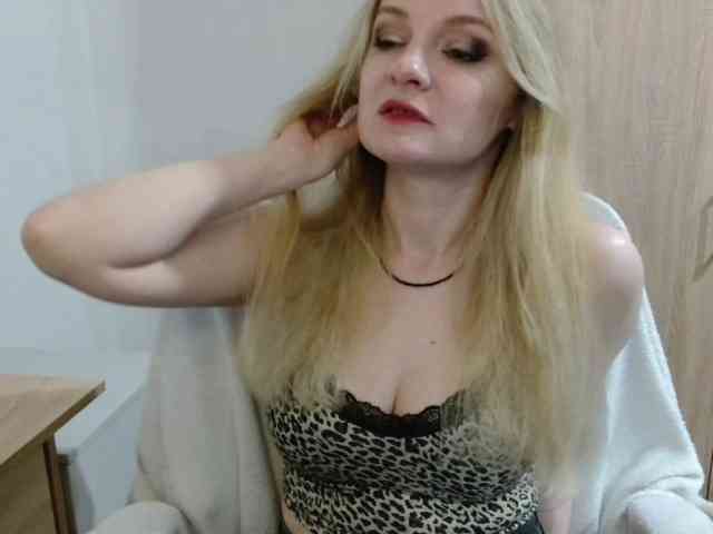 Model: AlmaNatural