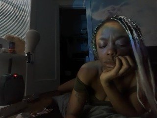 DelightfulDark's Live Webcam