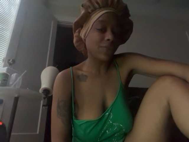 DelightfulDark webcam bongacams model stream image