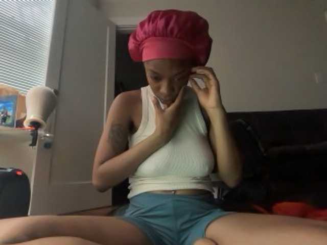 DelightfulDark live cam