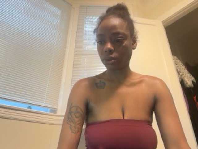 DelightfulDark live cam on BongaCams