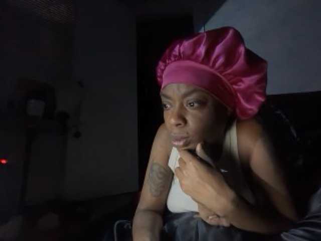 DelightfulDark live cam