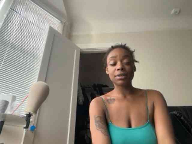 DelightfulDark webcam