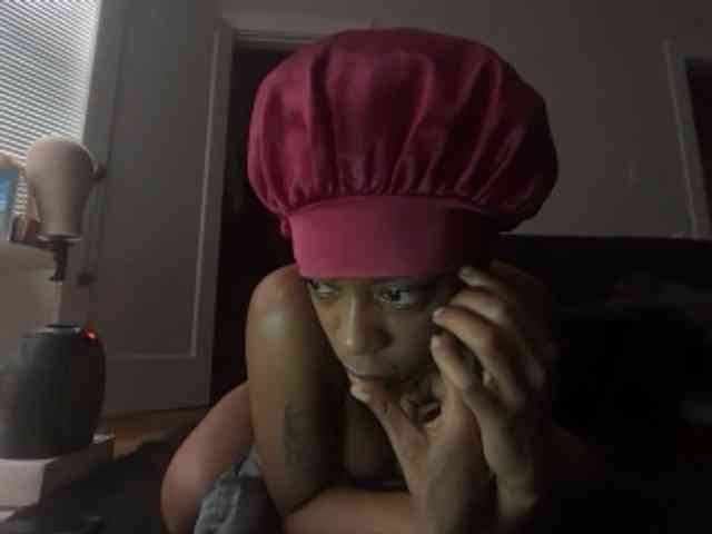 DelightfulDark webcam