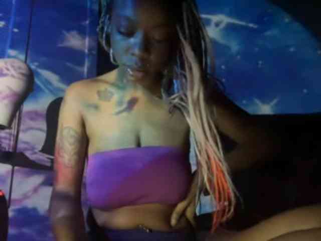 DelightfulDark webcam