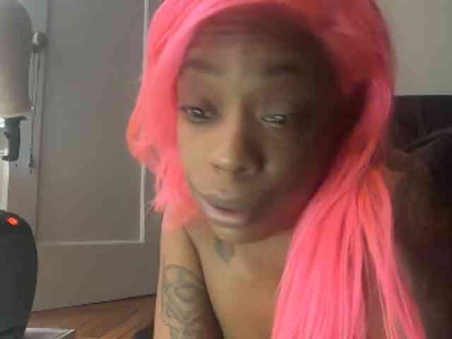 DelightfulDark webcam