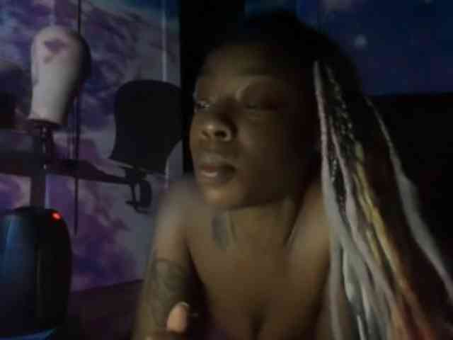 DelightfulDark webcam