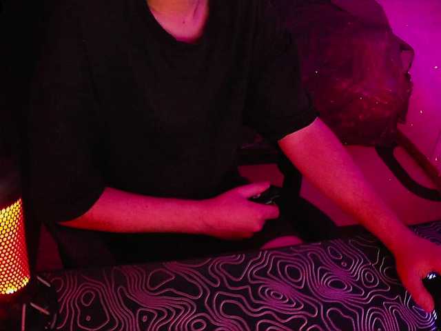 -REDBADNESS- live webcam show