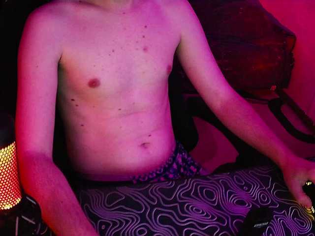 -REDBADNESS- live webcam show