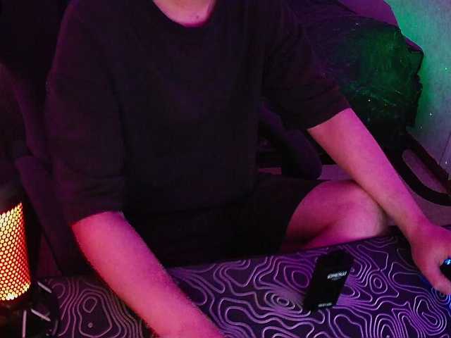 -REDBADNESS- live webcam show