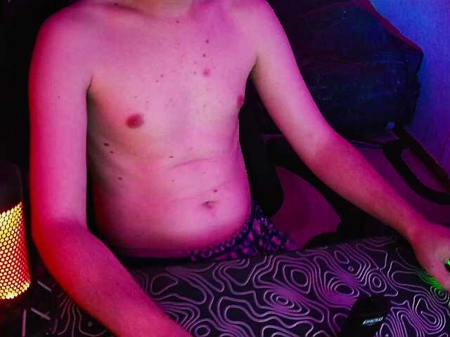 -REDBADNESS- live webcam show