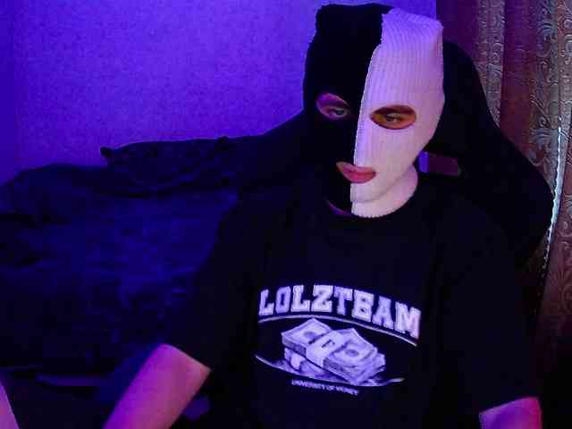 fame Sex Cam Show