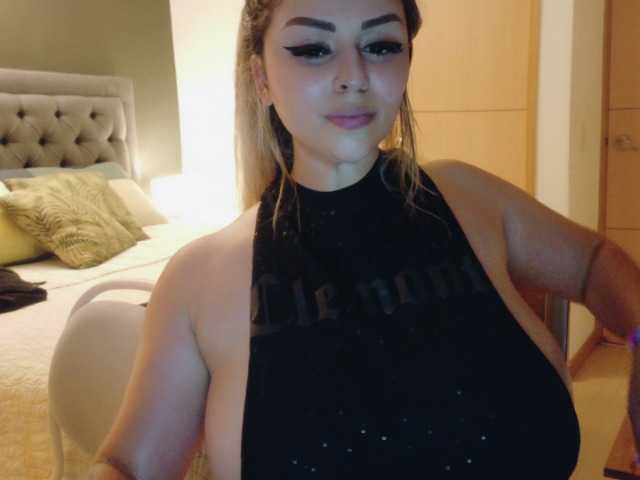 Inocentekitty live cam on BongaCams