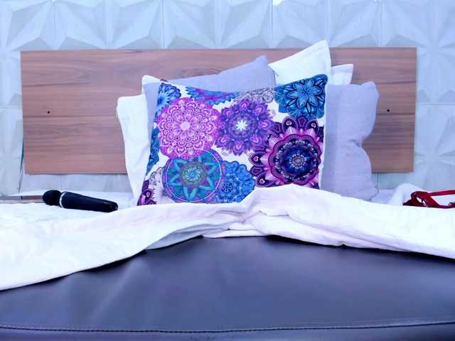 StaceyWhite live cam on BongaCams