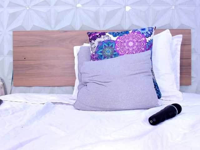 StaceyWhite live cam on BongaCams