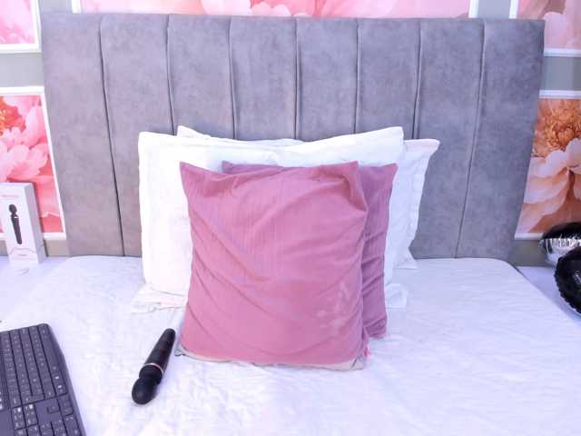 StaceyWhite live cam on BongaCams