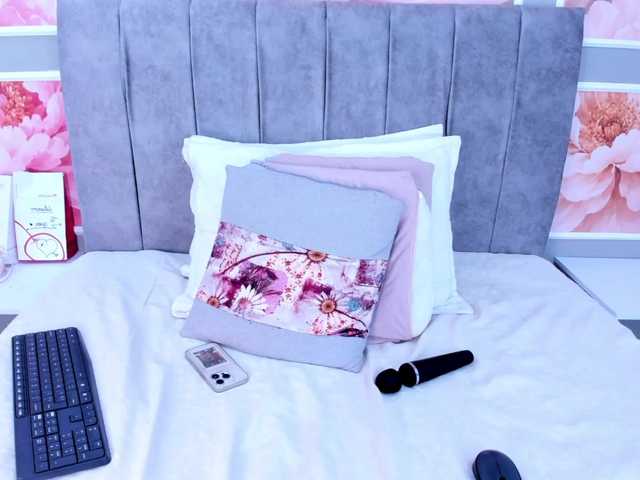 StaceyWhite live cam on BongaCams