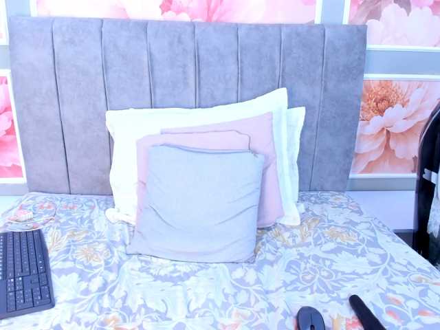 StaceyWhite live cam on BongaCams