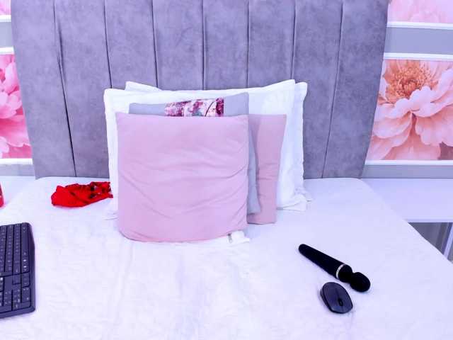 StaceyWhite live cam
