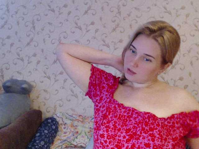 MissLilyAbrams live webcam show