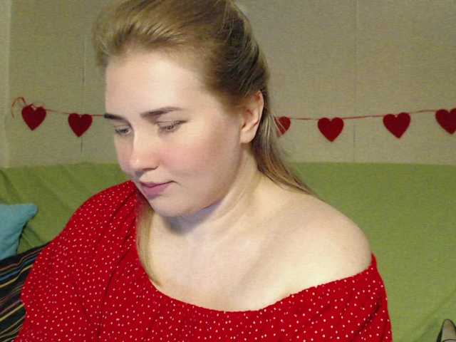  MissLilyAbrams chat room