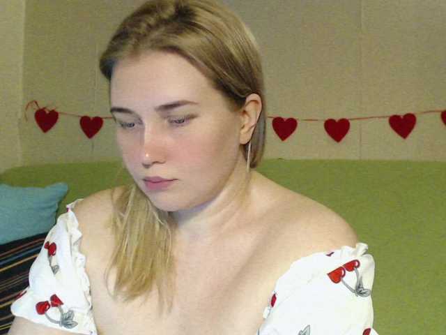 MissLilyAbrams's BongaCams show and profile