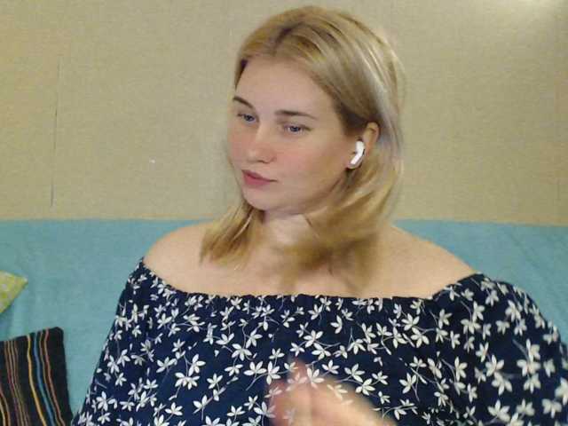 MissLilyAbrams, en directo ahora en BongaCams