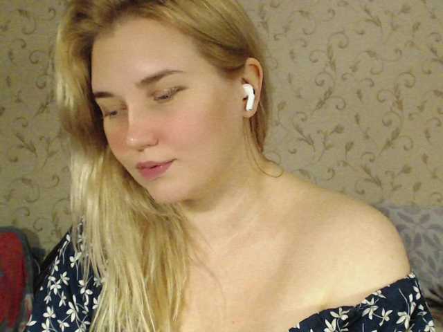 MissLilyAbrams live cam on BongaCams