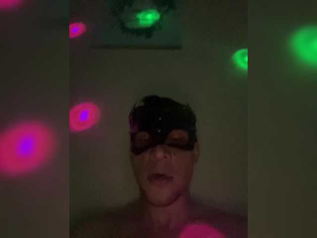 Profile and Statistics for semeika-1 on BongaCams