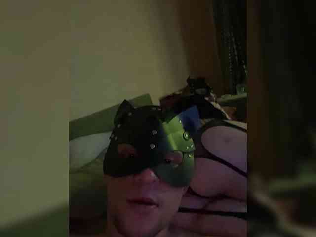 Robert_with_wife webcam