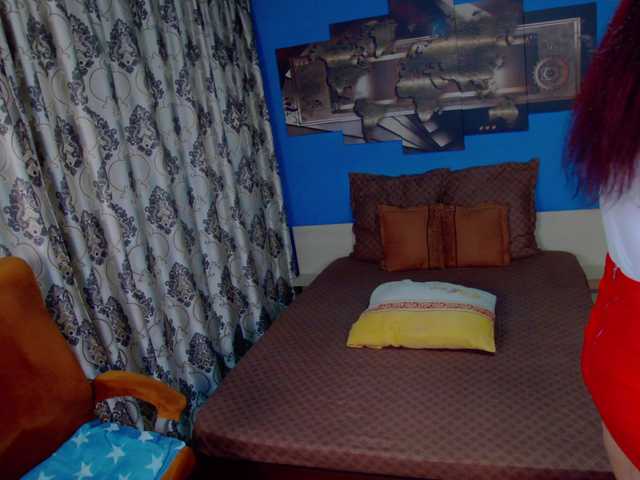 FrancescaEvans live cam on BongaCams