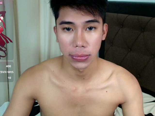 Urpinoyhotbrix live cam preview