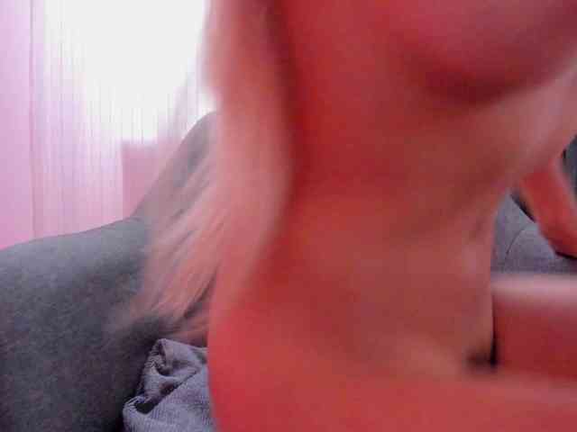 Make_me_wet webcam